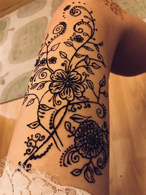 Henna Tattoo Designs On Thigh