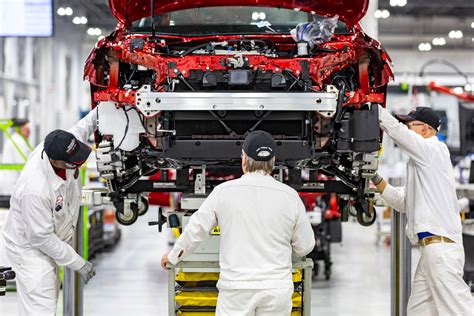 Here Amp 39 S How Acura Hand Builds Its Exclusive Luxury And Super Cars