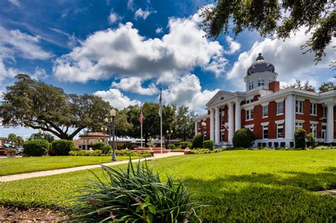 Home Discover Dade City