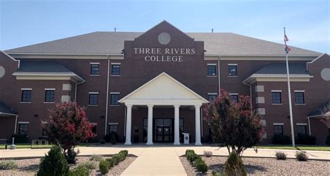Home Three Rivers College