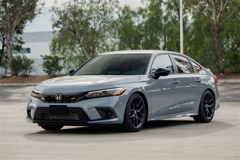 Honda Civic Si 2022 Review: Performance, Features, and Price Insights