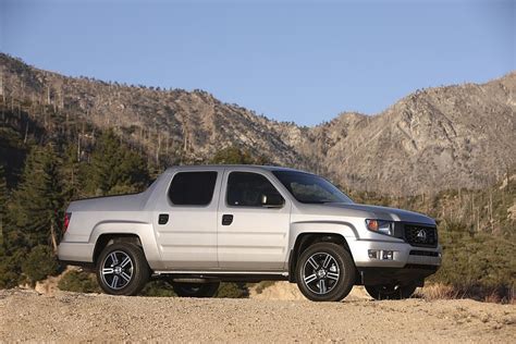 Honda To Enhance 2014 Ridgeline With New Special Edition Before Placing It To Sleep Carscoops Honda To Enhance 2014 Ridgeline With New Special Edition Before Placing It To Sleep Carscoops