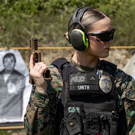 How Old Can A Woman Be To Join The Us Military Usamm