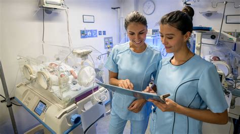 How To Become A Neonatal Nurse Total Nurses Network