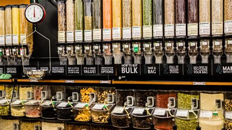 How To Buy Food In Bulk And Save Money At The Grocery Store
