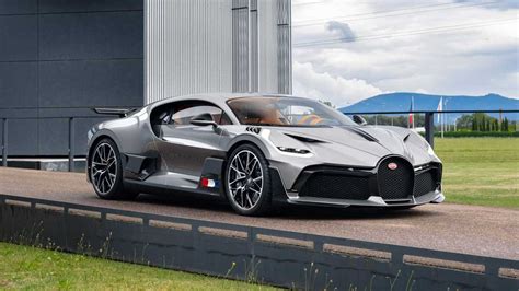 If You Are Looking For A Used Bugatti Divo Here S Your Chance