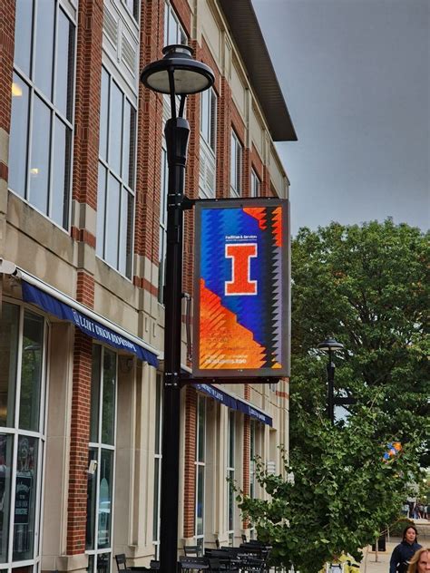 Illini Union Bookstore Updated May 2025 30 Photos 13 Reviews