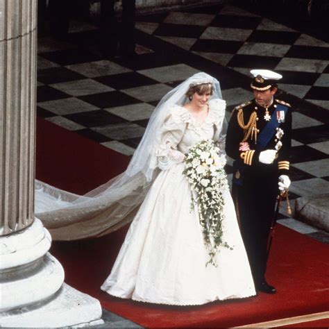 Inside Details On Princess Diana Amp 39 S Wedding Dress And How It Was Kept