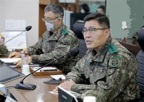 Inspecting Military Alert Posture Yonhap News Agency