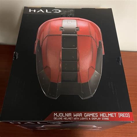 Jazwares Halo Mjolnir War Games Helmet With Lights And Display Stand