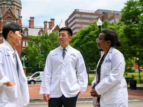 Johns Hopkins Medical School Offers Free Tuition After Donation