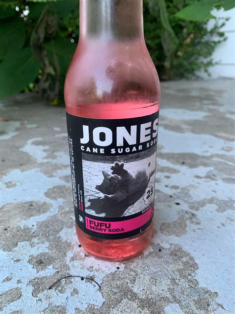 Jones Cola Fufu Berry R Soda