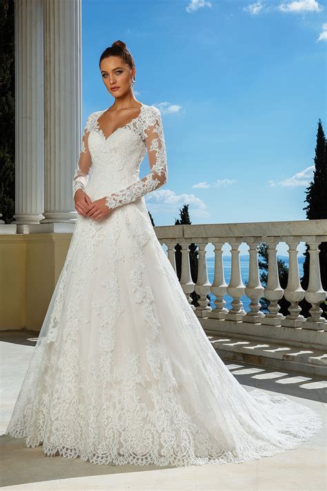 Justin Alexander Wedding Dresses: Exclusive Collection Unveiled