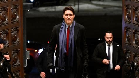 Justin Trudeau Slaps 25% Retaliatory Tariffs On Us, Asks People Of Canada  To Go Local | World News - Hindustan Times