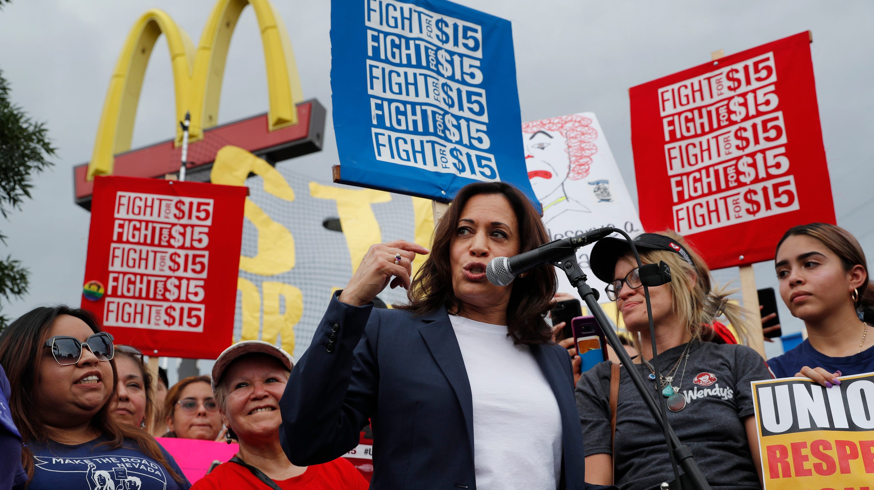Kamala Harris Visits Las Vegas Mcdonald S To Protest With Workers For Kamala Harris Visits Las Vegas Mcdonald S To Protest With Workers For