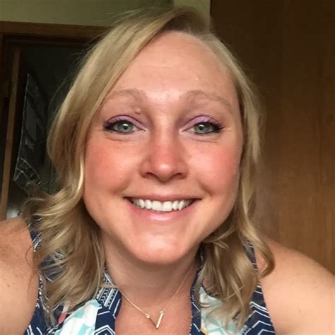 Katie Travis Buss Youtube