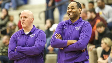 Kentucky Basketball S Derek Anderson Coaches Louisville Male