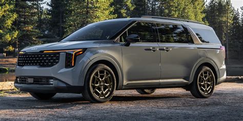 Top Tips for Buying a Kia Carnival 2nd Hand in 2024