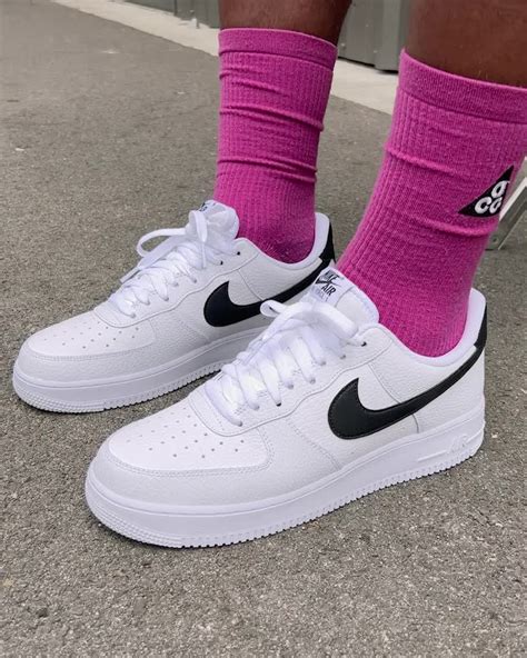 Kid Amp 39 S Nike Air Force 1 Amp Quot White Hot Pink Amp Quot Release Sneaker News Kid Amp 39 S Nike Air Force 1 Amp Quot White Hot Pink Amp Quot Release Sneaker News
