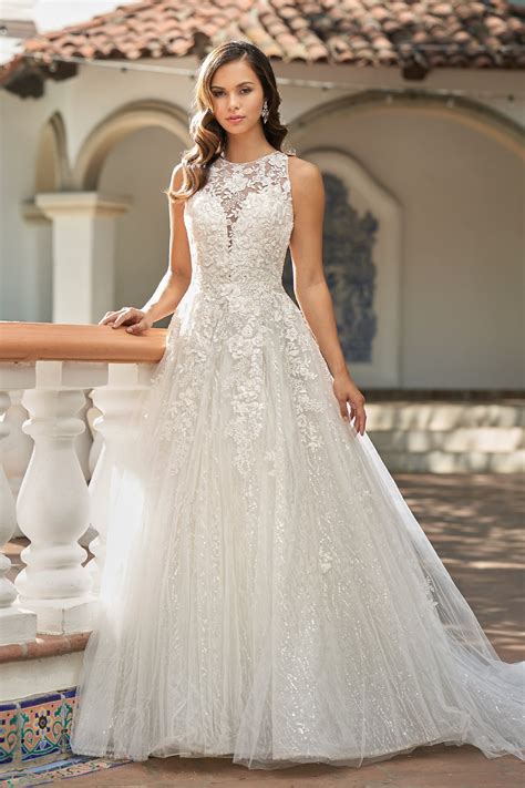 Top Lace Wedding Gown Styles for Your Special Day
