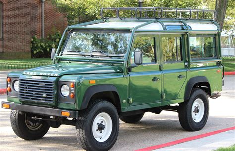 Land Rover 1993 Defender: A Classic SUV's Legacy and Restoration Tips