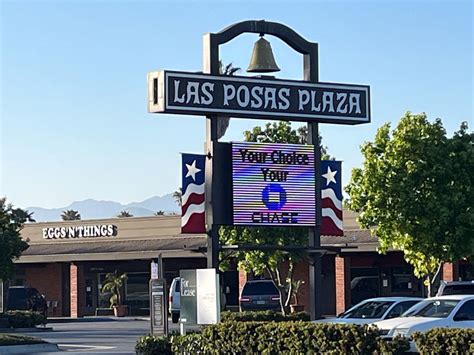 Las Posas Plaza Las Posas Plaza