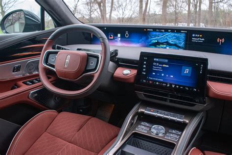 Learn About The Great Lincoln Nautilus Interior