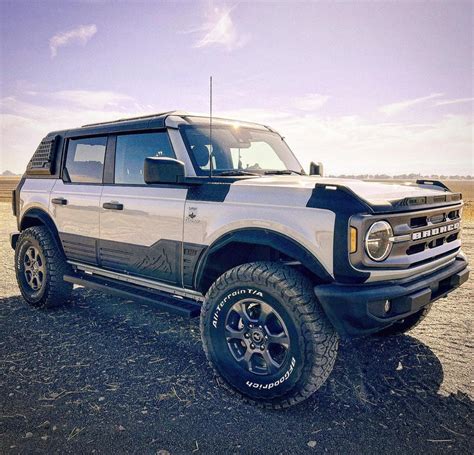 Learn How To Off Road In A Ford Bronco A Beginner S Guide Hooke Road 4X4 Learn How To Off Road In A Ford Bronco A Beginner S Guide Hooke Road 4X4