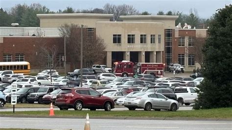 Lincoln East Students Evacuated Over Strong Odor Out Of Abundance Of Caution