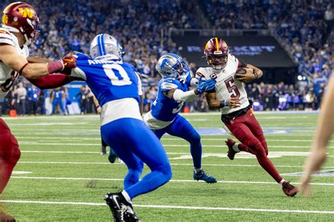 Lions Defensive Injuries Finally Too Much To Overcome In Playoff Loss Mlive Com