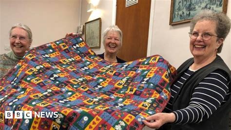 Ludlow Sewers Produce Quilts For Ukrainian Children Bbc News