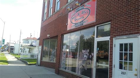 Mak Amp Ali Amp 39 S Pizza 233 N Main St North Baltimore Oh 45872