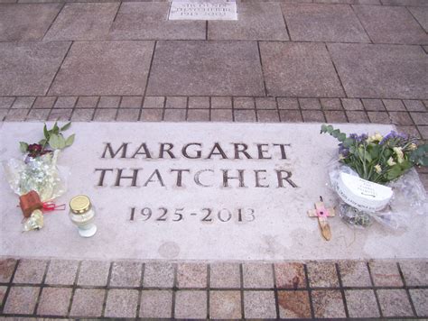 Margaret Thatcher Grave R Trailerclub