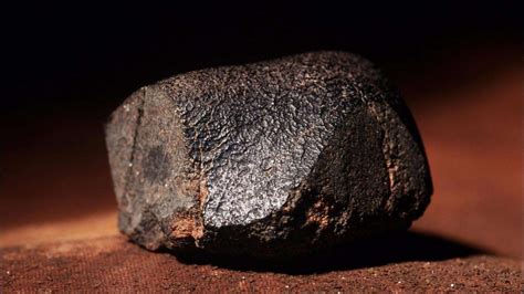 Martian Meteorite Contains Pockets Of The Red Planet S Atmosphere Mars The Guardian