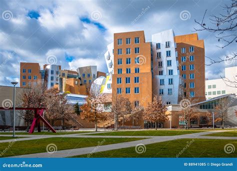Massachusetts Institute Of Technology Mit Stata Center Cambridge Usa