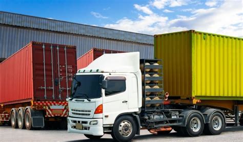 Maximize Truck Load Capacity With Airlift Airbags Expedited Parts Maximize Truck Load Capacity With Airlift Airbags Expedited Parts