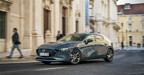 Mazda 3 Best Car For City Driving In Oman Mazda 3 Best Car For City Driving In Oman