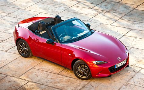 Discover the Performance and Features of Mazda Roadster 2016