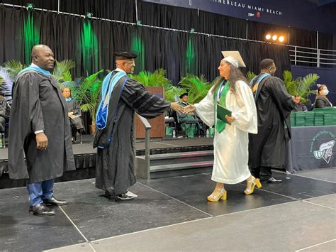 Mdcpsgraduations Eduvision