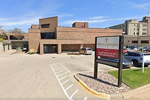 Medical Associates Clinic East Campus In Dubuque Ia