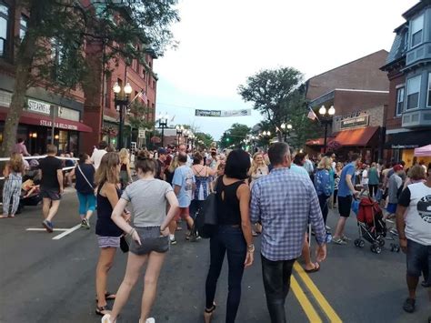 Melrose Summer Stroll To Return On Friday Melrose Ma Patch