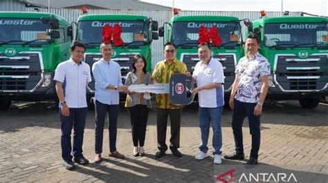 Memungkas 2022 Astra Ud Trucks Gelar Seremoni Serahterima 32 Unit