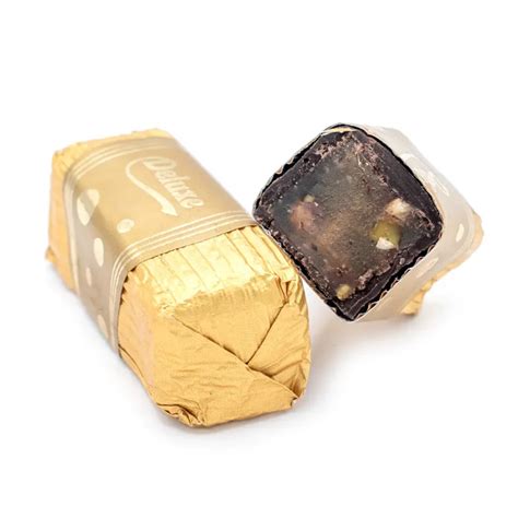 Milk Chocolate Saadi Nuts