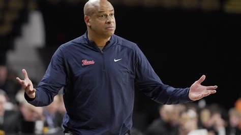 MSU Basketball Coach: Insights into the Team's Leadership and Strategy