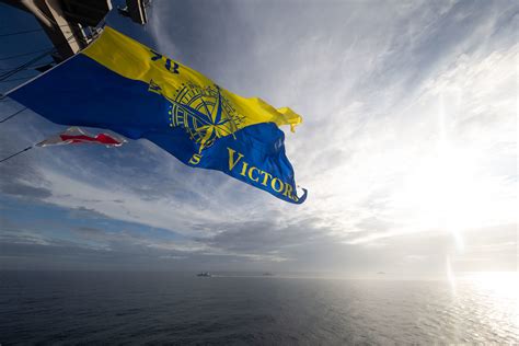 Navy Aircraft Carrier Uss Gerald R Ford Flies New Battle Flag At Sea