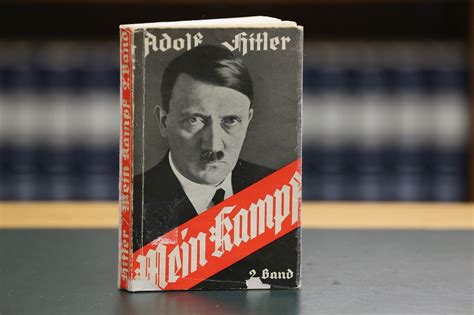 Nejobl Ben J Kniha Ital T Studenti Vybrali Hitler V Mein Kampf