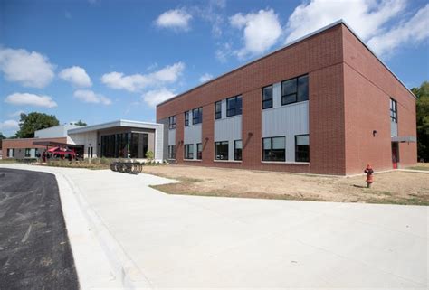 New Jcps School Indian Trail Elementary Opens On First Day Of School