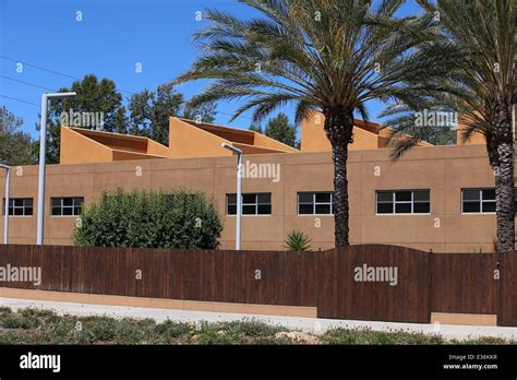 New Village Leadership Academy Hi Res Stock Photography And Images Alamy