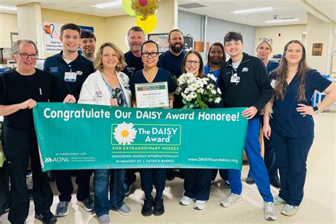 Nida Salomatin Receives Daisy Award At East Georgia Regional Medical