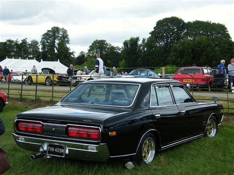 Nissan Cedric: The Classic Sedan That Combines Elegance and Performance